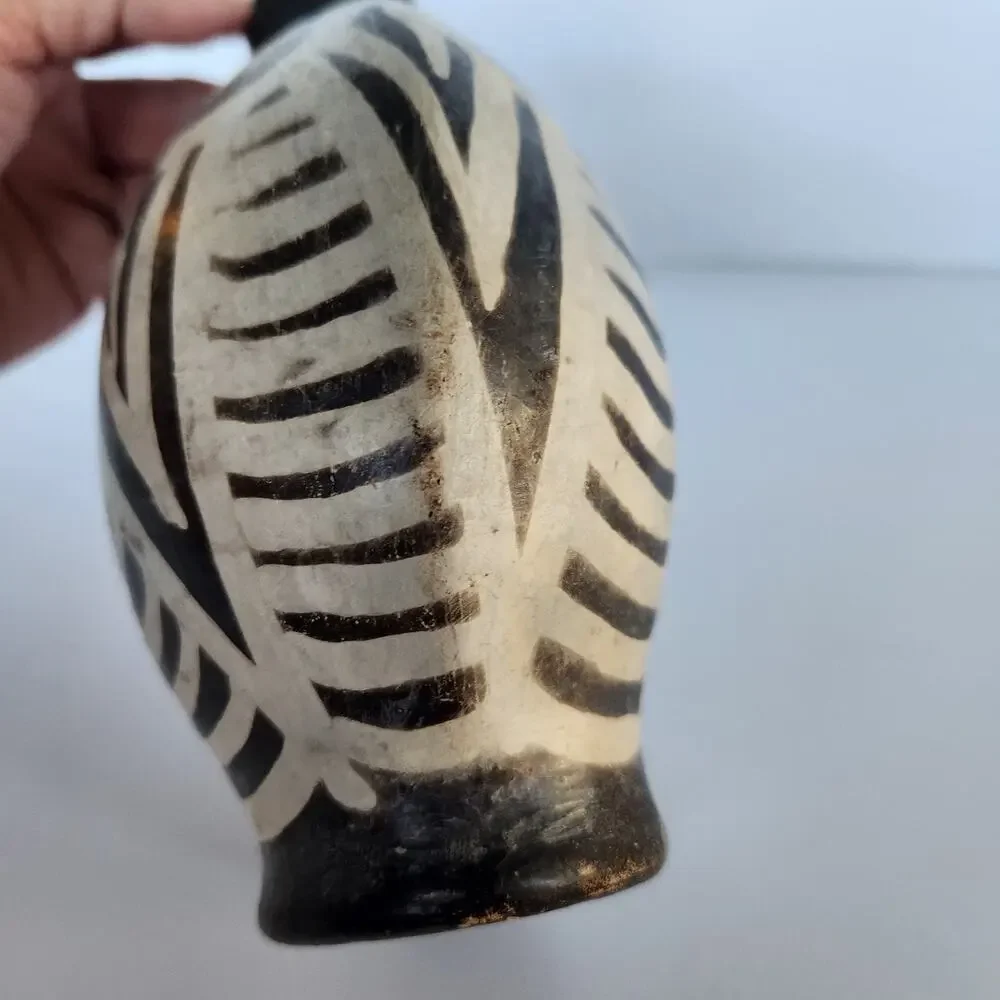Lenca Honduras Indigenous Tribal Folk Art Clay Pottery Vase Blackware Geometric
